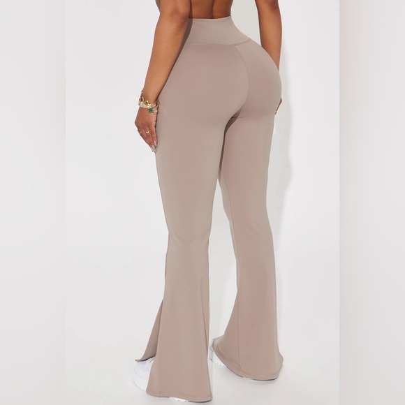 Fashion Nova Pilates Girl Active Flare Pant - Taupe Size Small - Picture 2 of 5